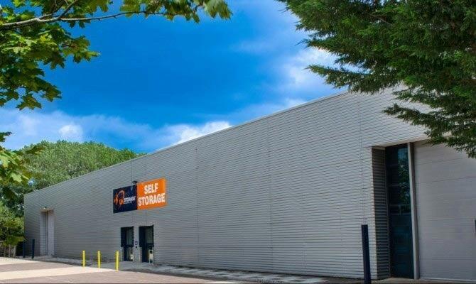 22-23 Westmead Industrial Estate, Swindon for lease - Building Photo - Image 2 of 5