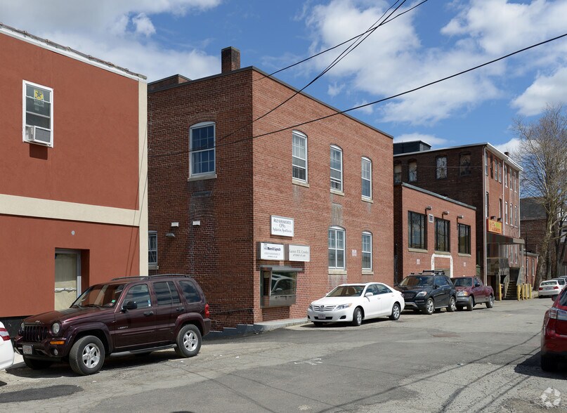 41 Taunton Green, Taunton, MA à louer - Photo du bâtiment - Image 2 de 2