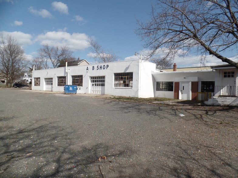 318 Commercial Ave, New Brunswick, NJ for sale - Other - Image 1 of 1