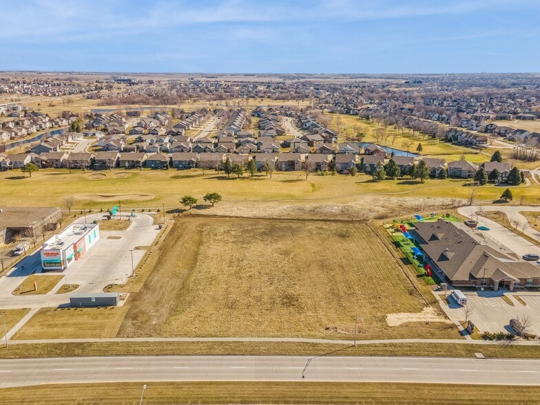 3105 N Ankeny Blvd, Ankeny, IA à vendre - Photo du bâtiment - Image 1 de 10
