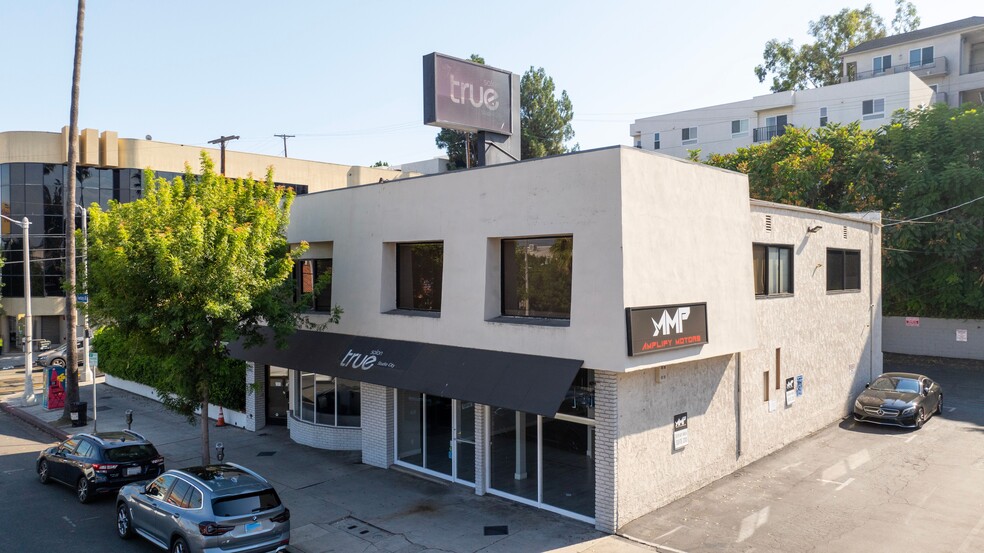 11908-11910 Ventura Blvd, Studio City, CA for sale - Building Photo - Image 2 of 11