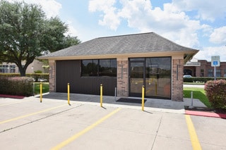 11110 S Highway 6, Sugar Land, TX for sale Primary Photo- Image 1 of 12