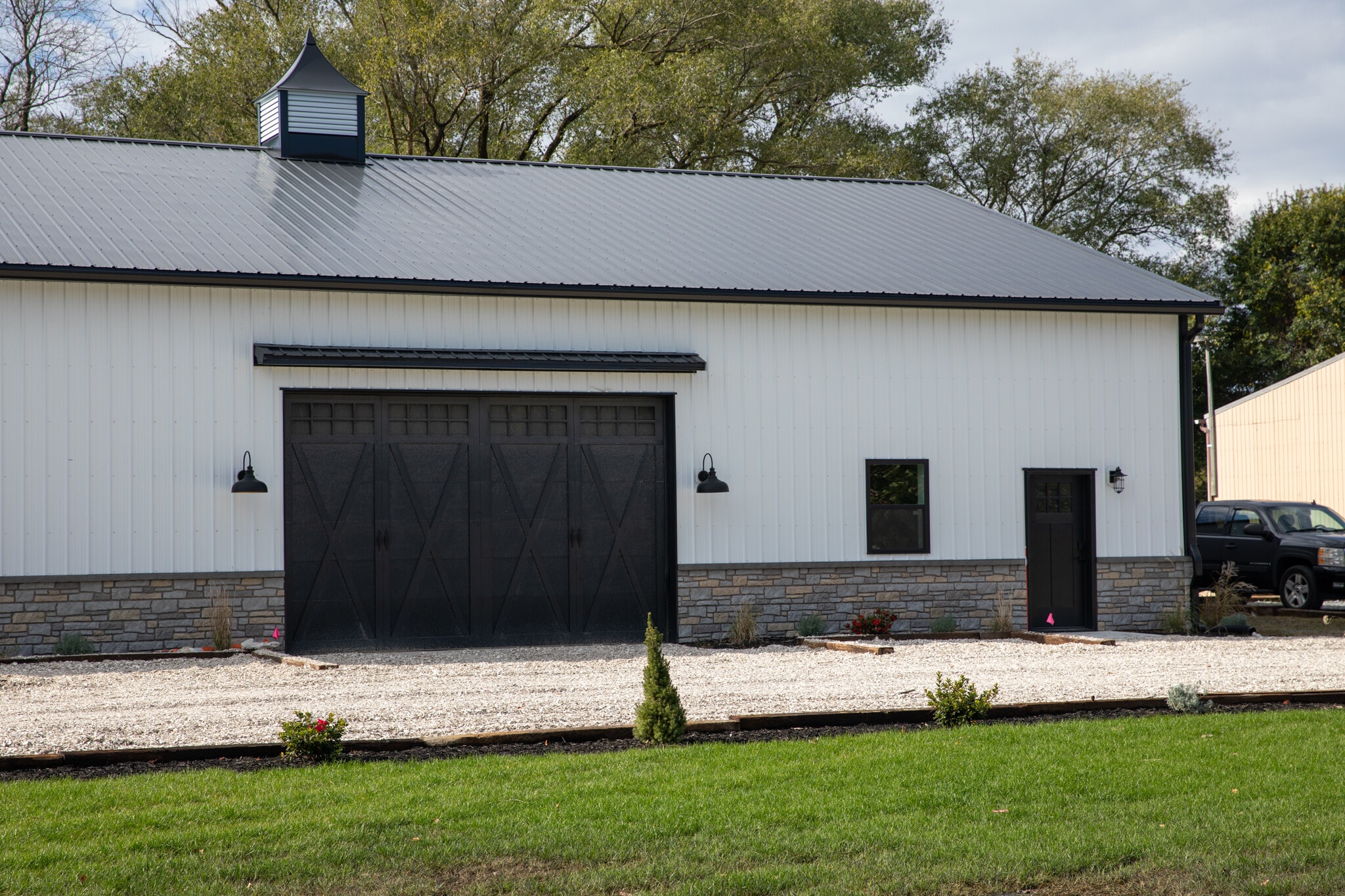 266-272 W State St, Millsboro, DE for lease Primary Photo- Image 1 of 18