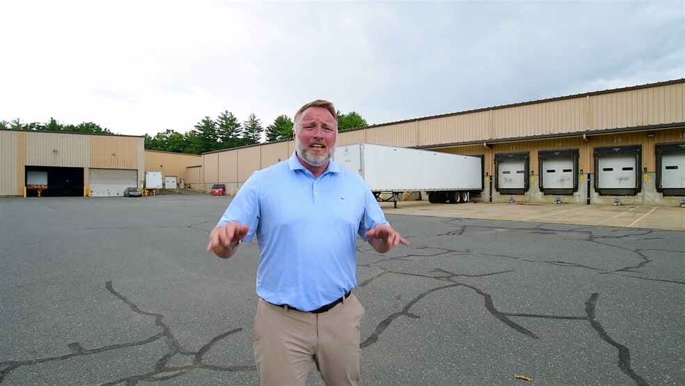 14 Industrial Dr W, South Deerfield, MA à vendre - Vidéo sur l’inscription commerciale - Image 2 de 16