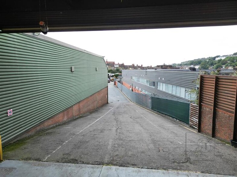 Second Ave, Chatham for lease - Building Photo - Image 3 of 8