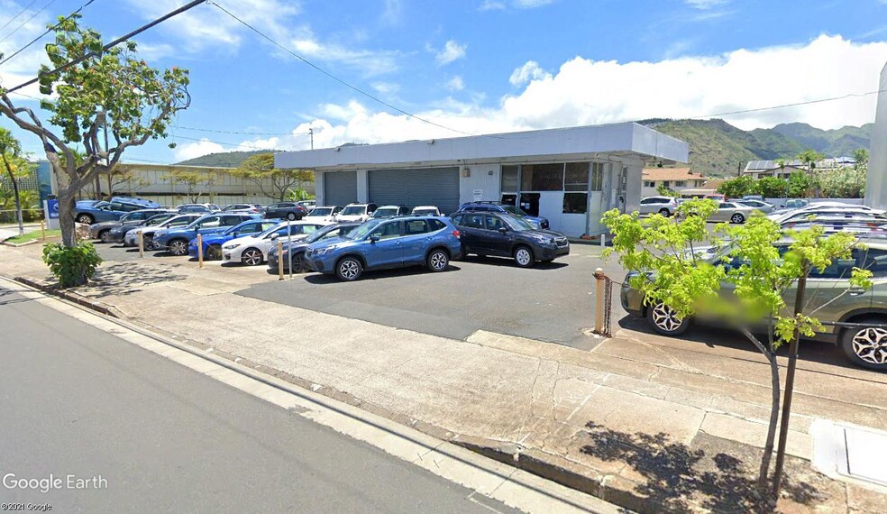 3368 Waialae Ave, Honolulu, HI for sale - Building Photo - Image 1 of 1