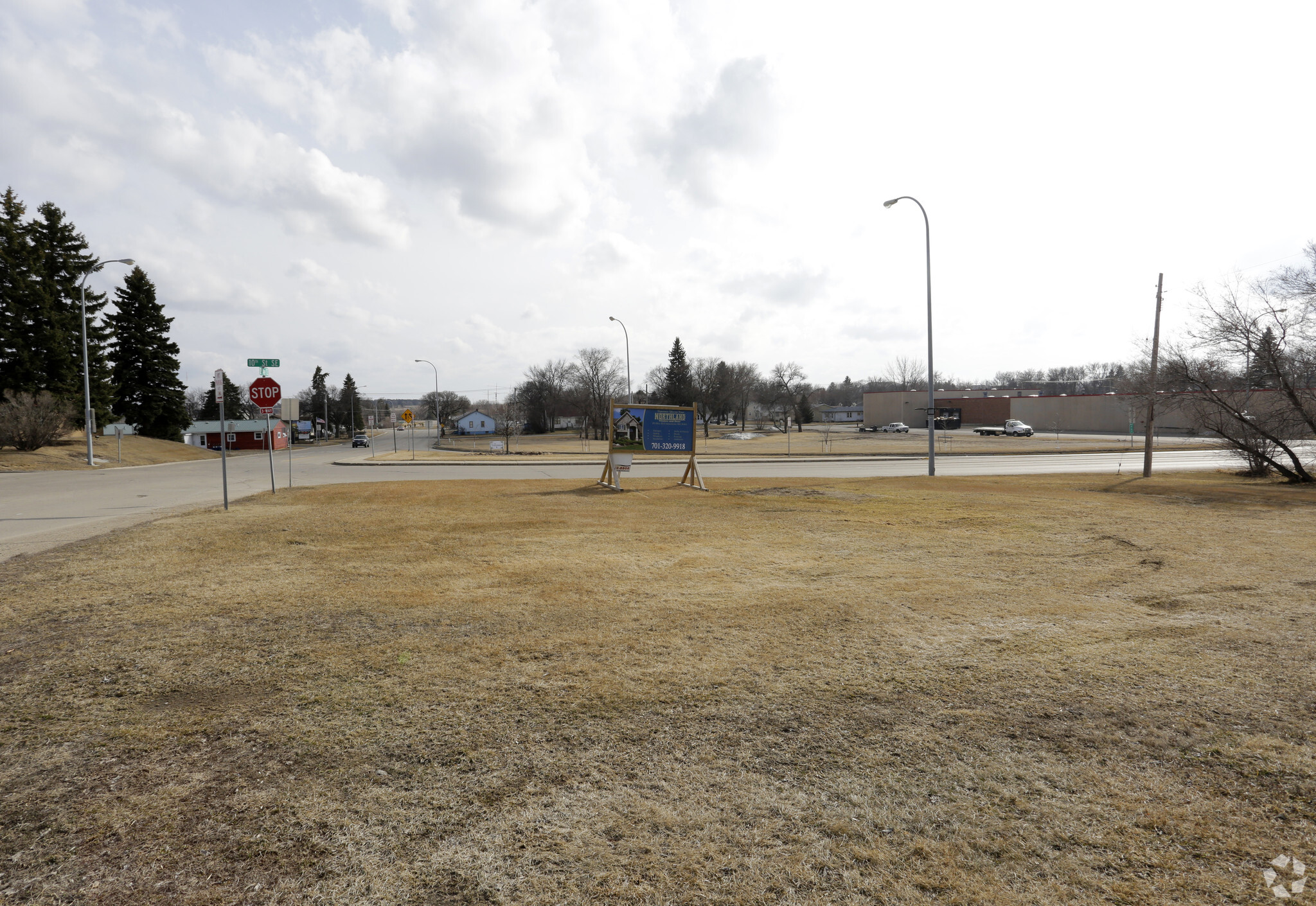 1115 10th St SE, Jamestown, ND for sale Primary Photo- Image 1 of 1