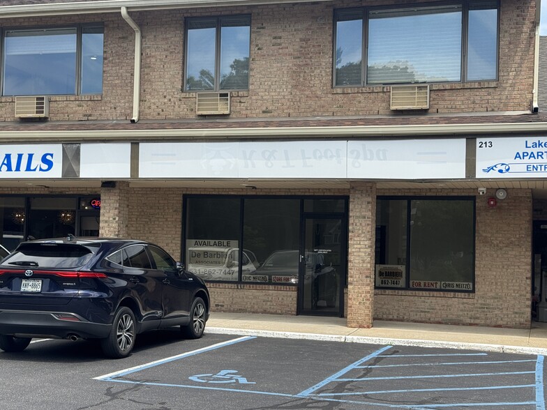 213 Lake Ave, Saint James, NY for lease - Building Photo - Image 2 of 17