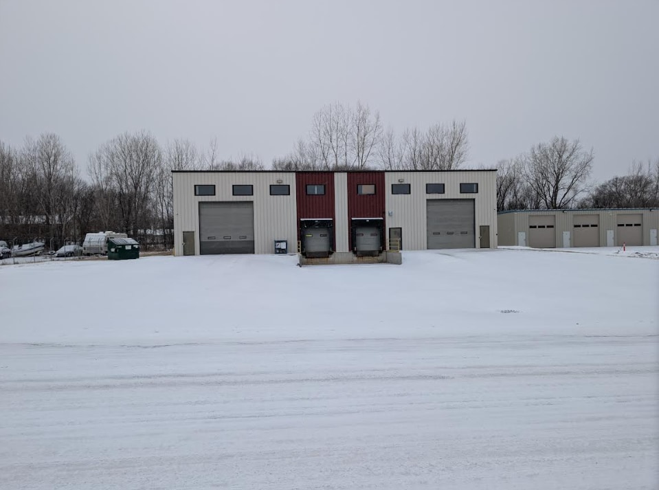 956 Hill St, Saint Peter, MN for lease Building Photo- Image 1 of 6