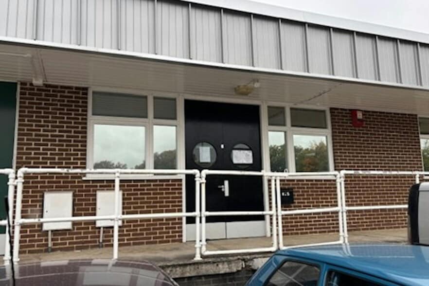 Wade Rd, Basingstoke for lease - Building Photo - Image 1 of 4