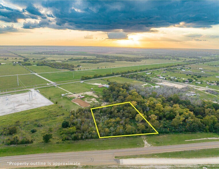 26388 State Highway 6 S, Navasota, TX à vendre - Photo du bâtiment - Image 2 de 3