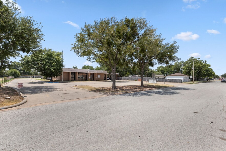 3001 Carter Ave, Wichita Falls, TX for sale - Building Photo - Image 2 of 29