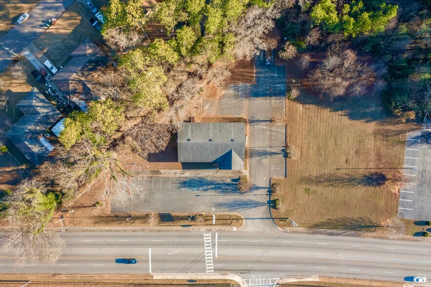 4815 Sparkman Dr, Huntsville, AL à vendre - Photo du bâtiment - Image 2 de 9