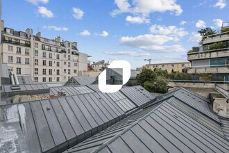 32 Bis Rue De Paradis, Paris, PAR - Aerial  map view
