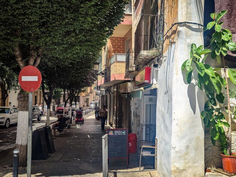 Real, 74, Lanjarón, Granada for sale - Building Photo - Image 2 of 27