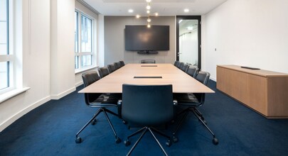 1 Curzon St, Londres à louer Photo intérieure- Image 2 de 4