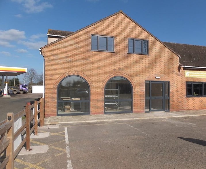 Cheltenham Rd, Ashton Under Hill à louer - Photo principale - Image 1 de 1