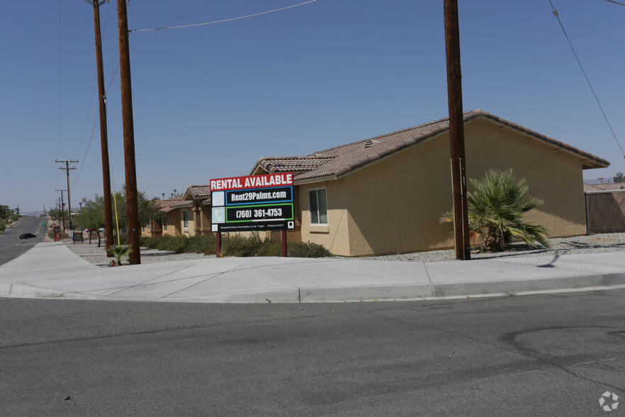 6061 Bagley Ave, Twentynine Palms, CA à vendre - Photo principale - Image 1 de 1