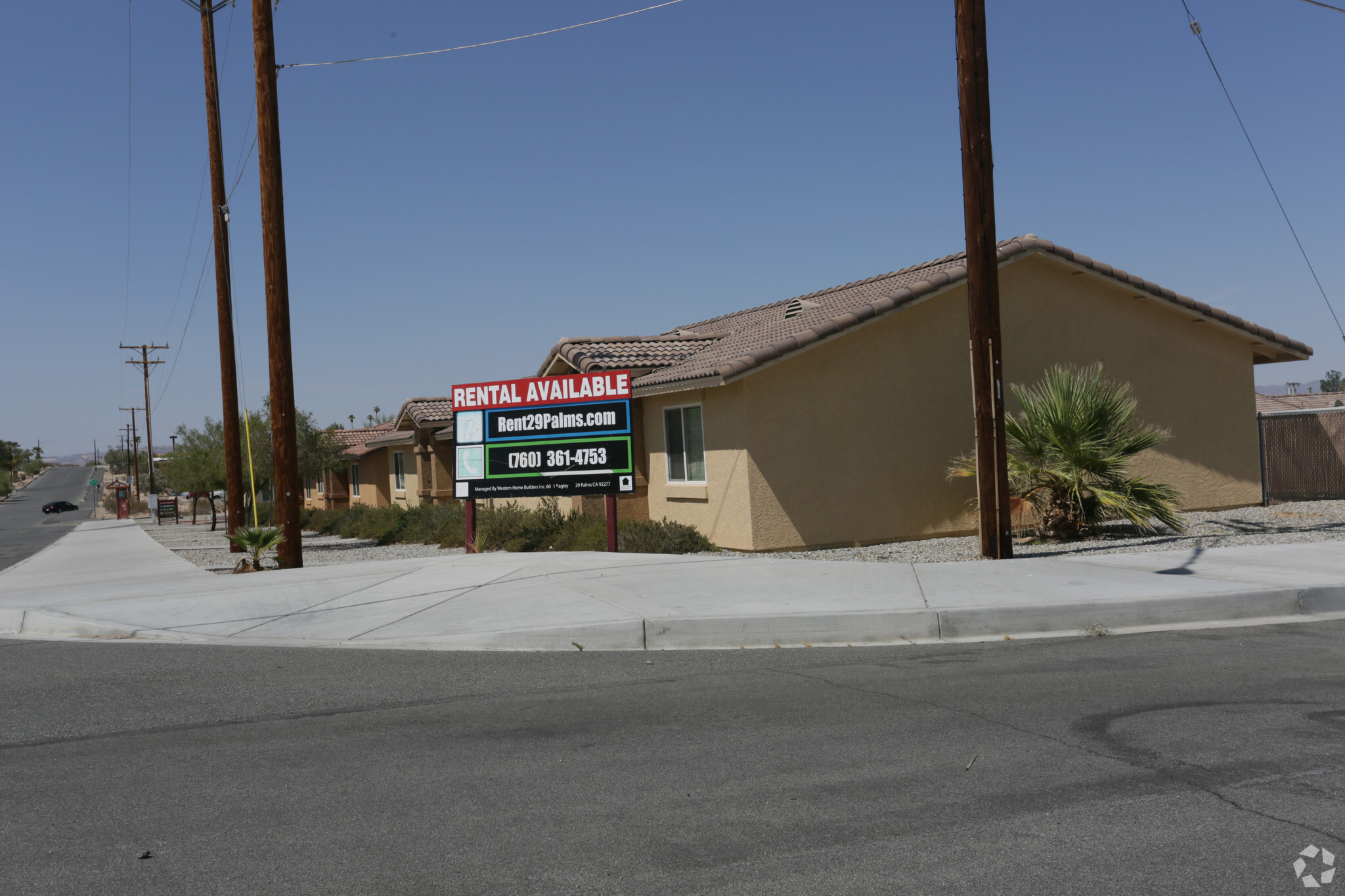 6061 Bagley Ave, Twentynine Palms, CA à vendre Photo principale- Image 1 de 1