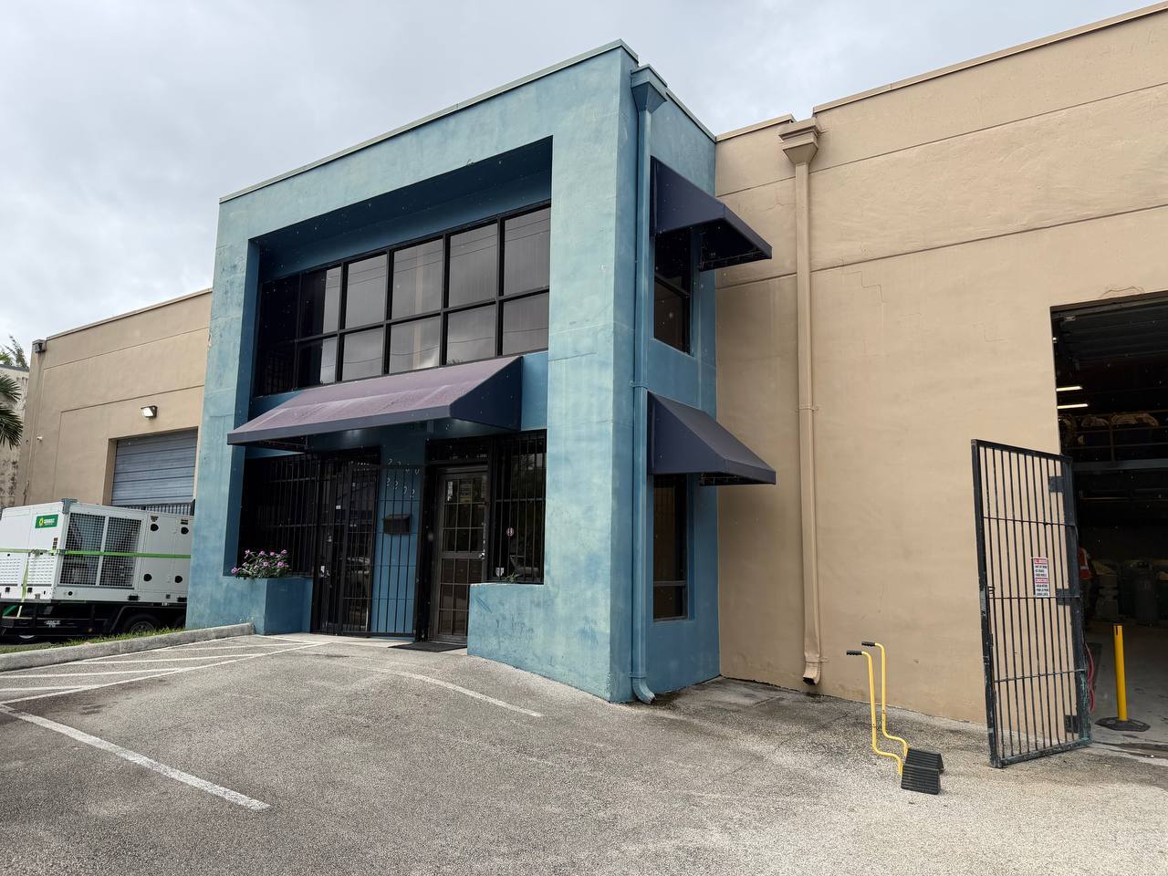 2200-2202 NW 93rd Ave, Miami, FL for lease Building Photo- Image 1 of 15