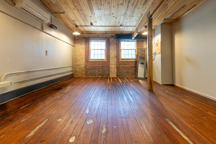 221 Main St, Fort Mill, SC for lease - Building Photo - Image 3 of 9