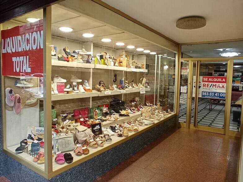 Commerce de détail dans Valladolid à louer - Photo du bâtiment - Image 3 de 24