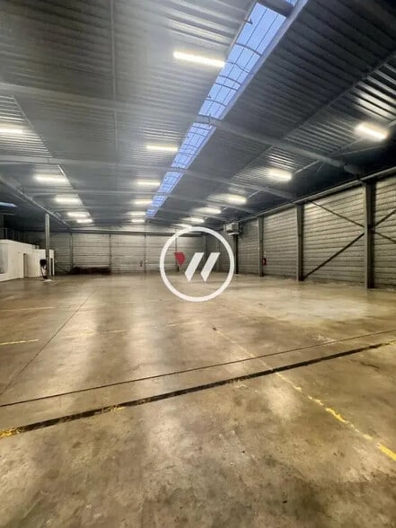 Bureau dans Louvres à louer - Photo intérieure - Image 2 de 11