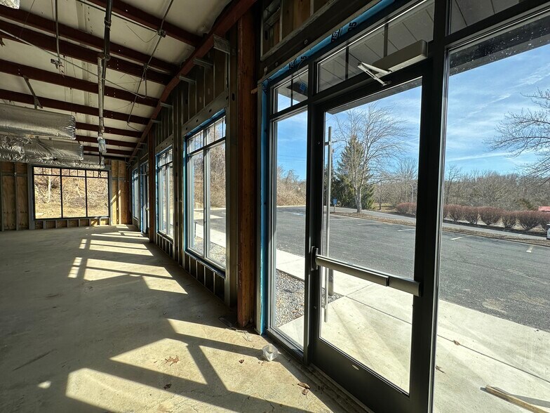 2200 S Main St, Blacksburg, VA à vendre - Photo intérieure - Image 2 de 4