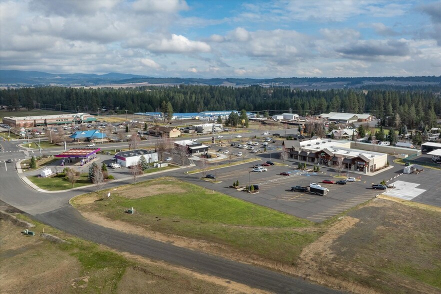 14017 Newport Highway, Mead, WA for lease - Primary Photo - Image 1 of 5