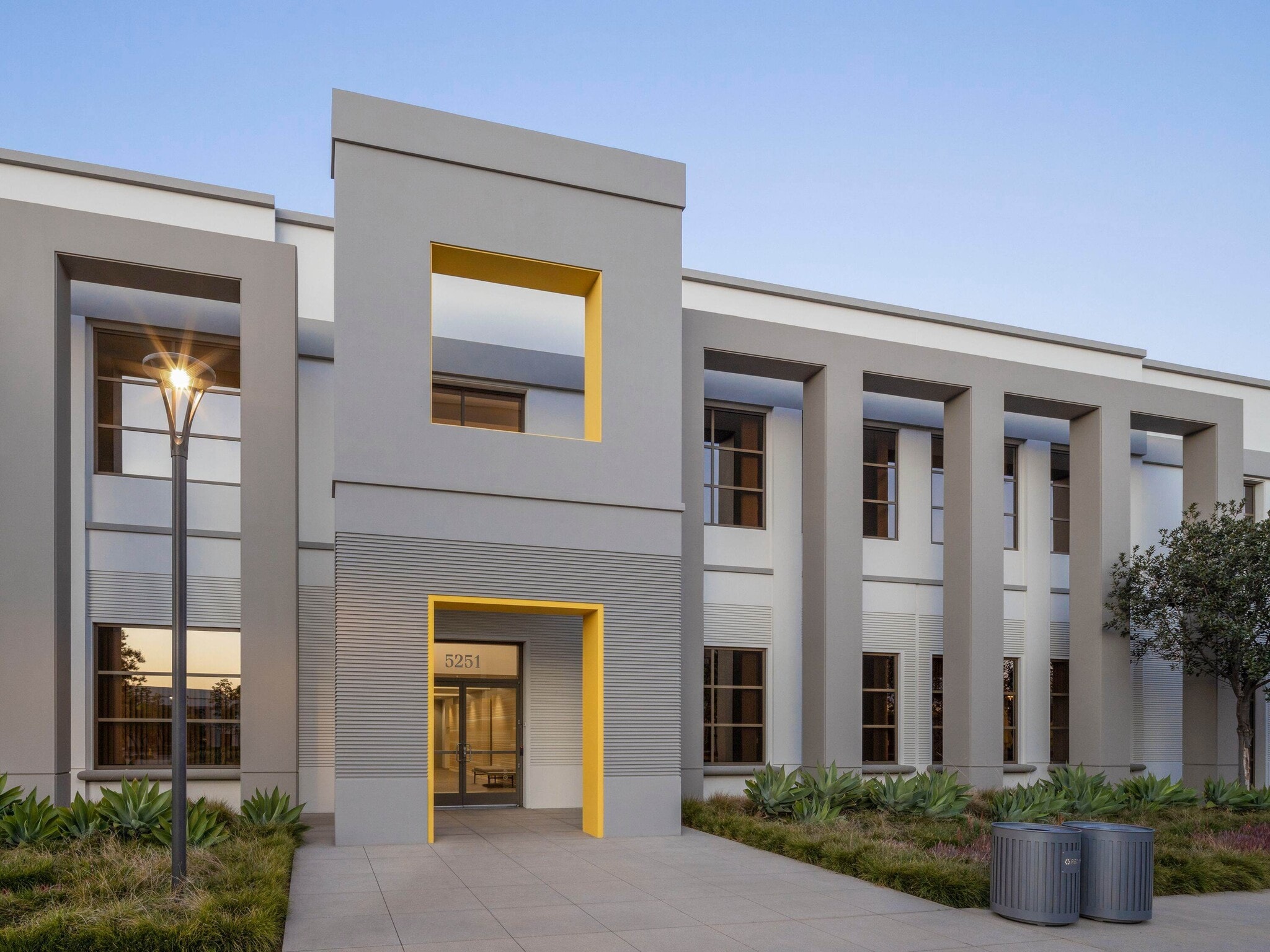 111 Academy Dr, Irvine, CA for lease Building Photo- Image 1 of 40