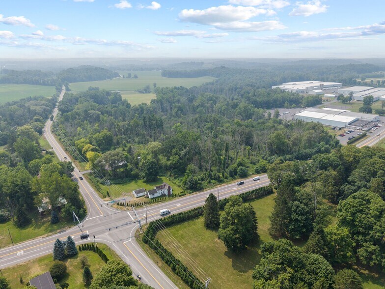 5387 Hamilton Rd, Elbridge, NY à vendre - Photo du bâtiment - Image 3 de 5