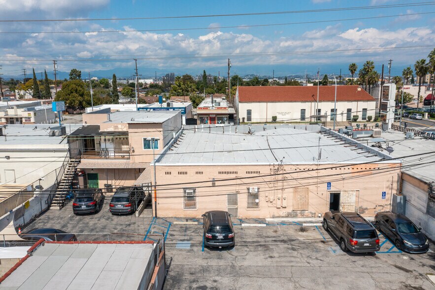 4342-4352 Slauson Ave & 9511 Pine Ave portefeuille de 3 propriétés à vendre sur LoopNet.ca - Photo du bâtiment - Image 3 de 6