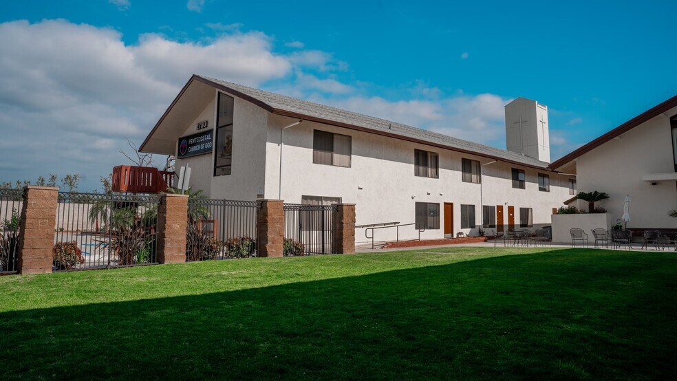 2780 E Wagner Ave, Anaheim, CA à louer - Photo du bâtiment - Image 3 de 30