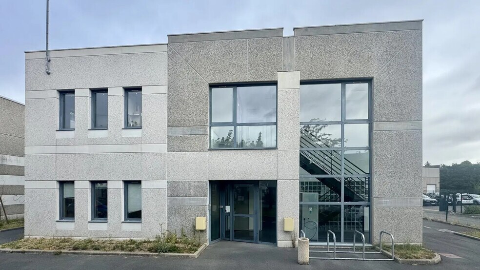 Bureau dans Marcq-en-Baroeul à louer - Photo du bâtiment - Image 1 de 9