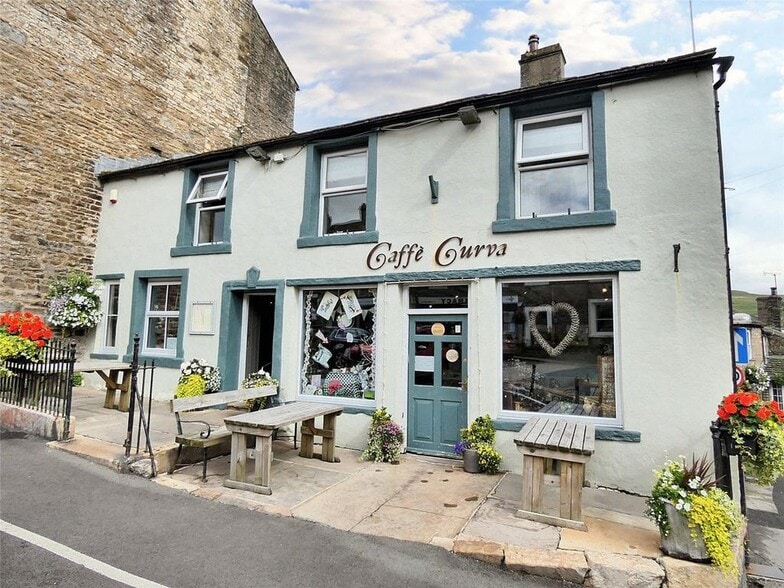 Market Pl, Hawes à vendre - Photo du bâtiment - Image 2 de 40