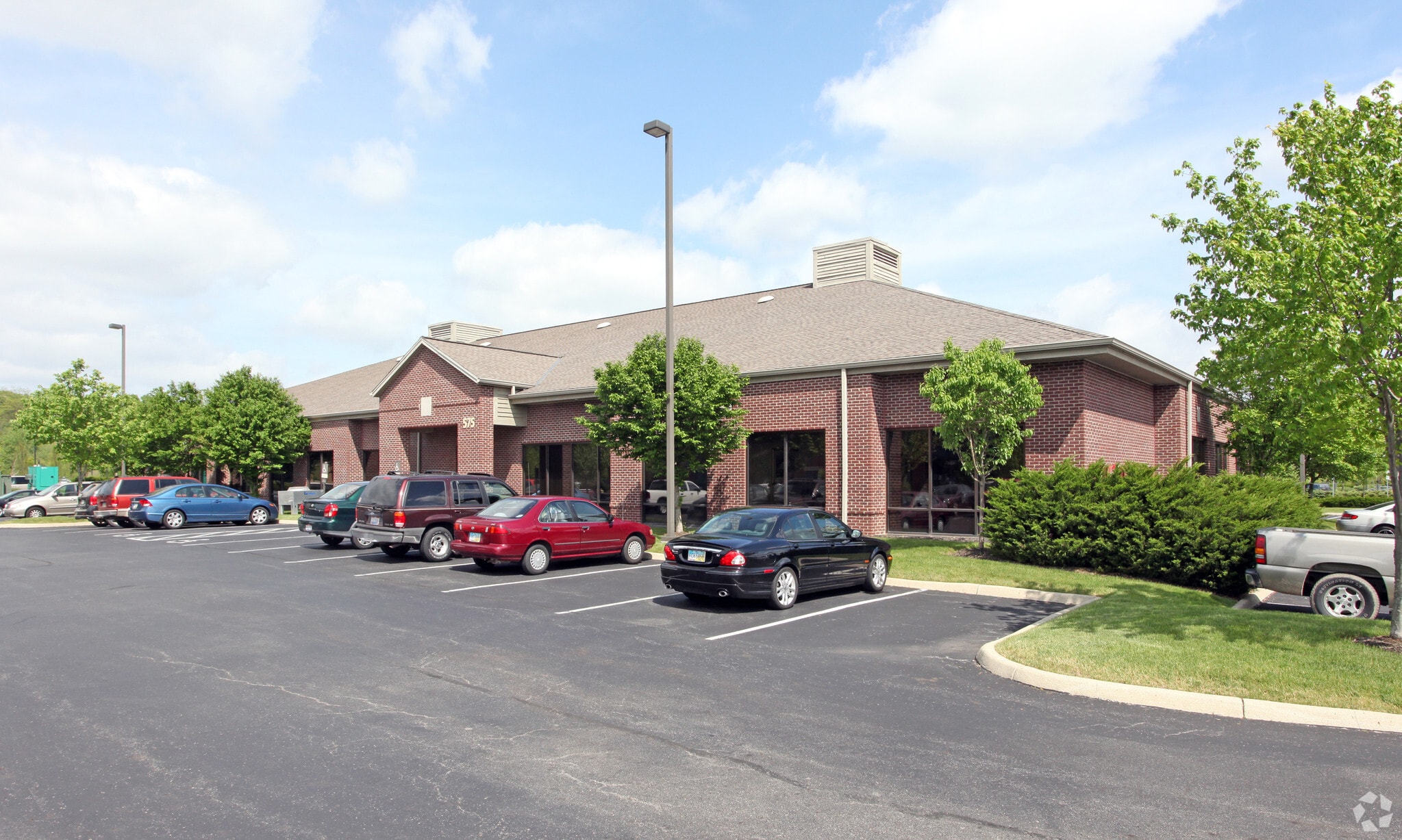 575 Westar Xing, Westerville, OH for lease Primary Photo- Image 1 of 4