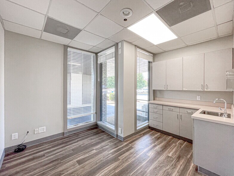 1968 North Ave, Columbus, GA à louer - Photo du bâtiment - Image 3 de 16