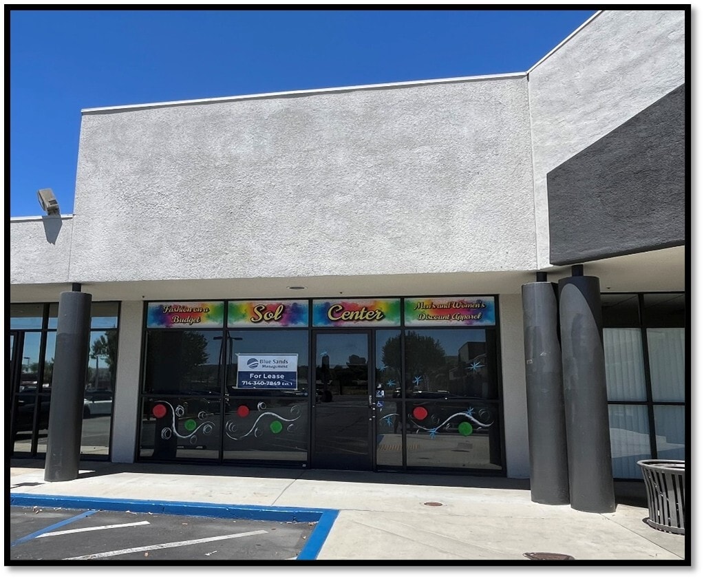 3330 E Florida Ave, Hemet, CA à louer Photo principale- Image 1 de 15