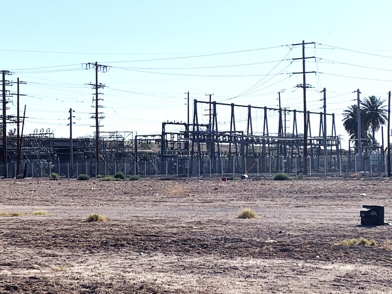 416 1/2 W Donlon St, Blythe, CA à vendre - Photo du bâtiment - Image 2 de 6