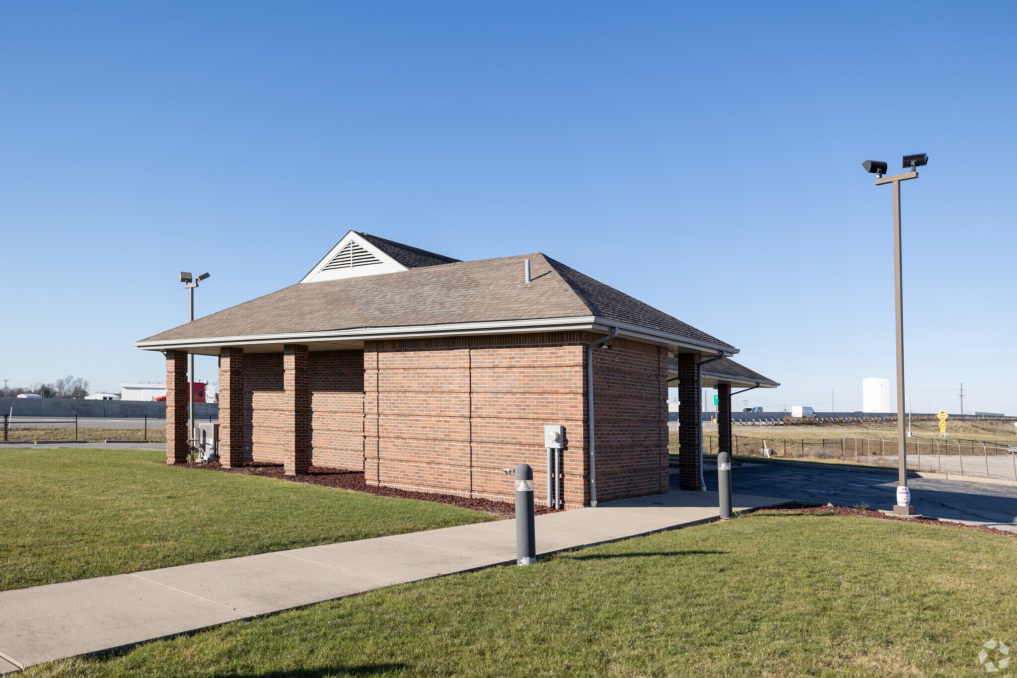 1700 Western Ave, Findlay, OH à vendre Photo du bâtiment- Image 1 de 10