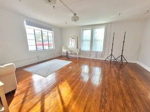 115 E 4th Ave, Mount Dora, FL for lease Interior Photo- Image 2 of 2