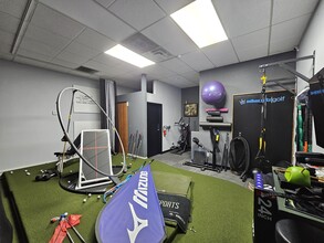 3885-3977 Cochran St, Simi Valley, CA for lease Interior Photo- Image 2 of 4
