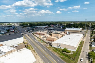 11900 E 8 Mile Rd, Detroit, MI - Aérien  Vue de la carte - Image1