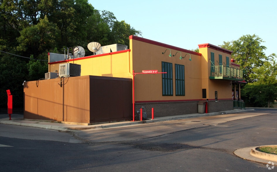 130 Grand Ave, Hot Springs National Park, AR for sale - Building Photo - Image 2 of 2