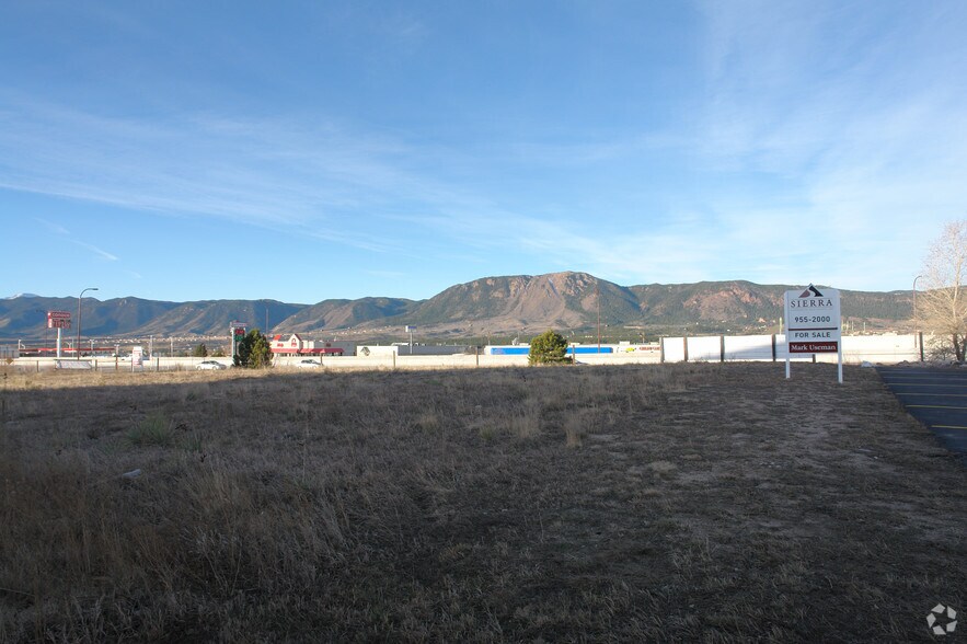 1848 & 1856 Woodmoor Dr, Monument, CO for sale - Building Photo - Image 2 of 3