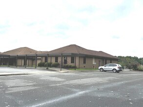 2400 Wayne Memorial Dr, Goldsboro, NC for lease Interior Photo- Image 1 of 3