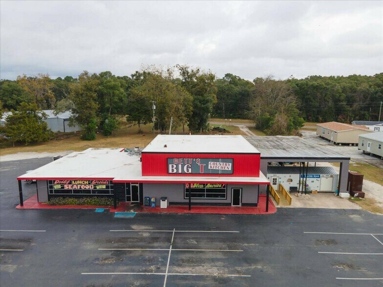 2525 Young Blvd N, Chiefland, FL à vendre - Photo du bâtiment - Image 1 de 5