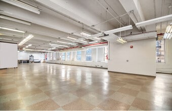 599 Broadway, New York, NY à louer Photo intérieure- Image 2 de 4