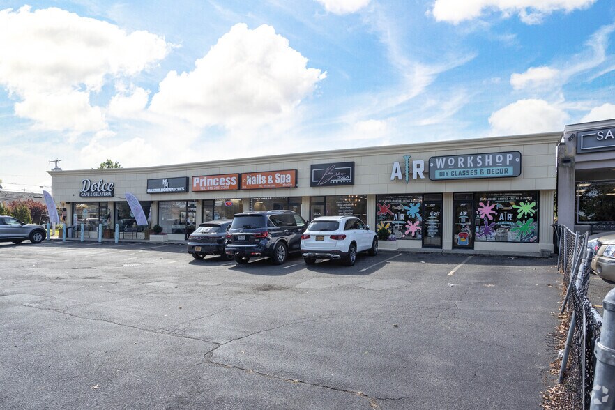 2928-2942 Merrick Rd, Bellmore, NY à louer - Photo du bâtiment - Image 3 de 3