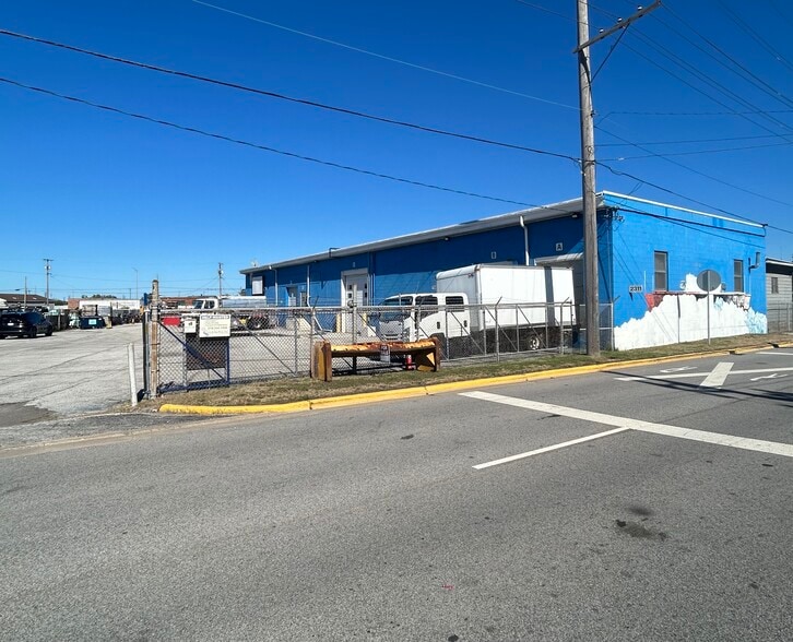 2311 165th St, Hammond, IN for lease - Building Photo - Image 2 of 7